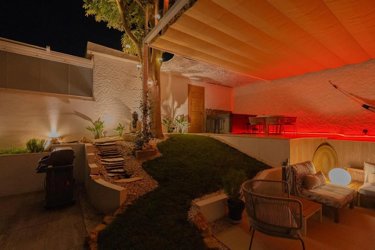 Private 250Sqm Garden Duplex, Jacuzzi, Cinema, Sea View Escape Apartment Torremolinos