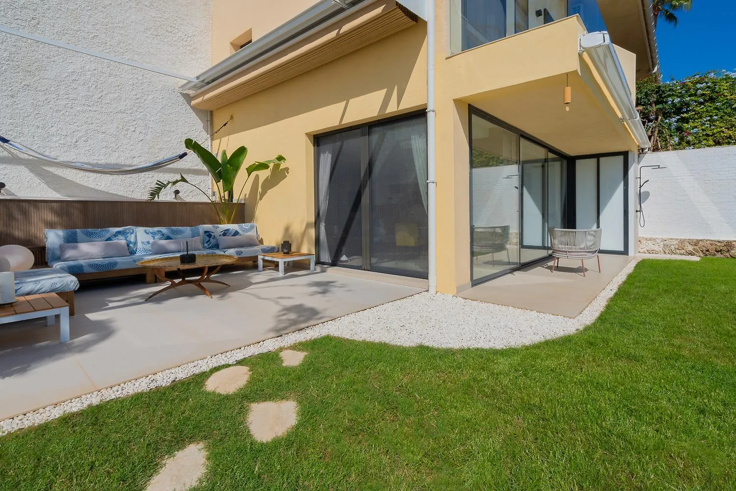 Private 250Sqm Garden Duplex, Jacuzzi, Cinema, Sea View Escape Apartment Torremolinos