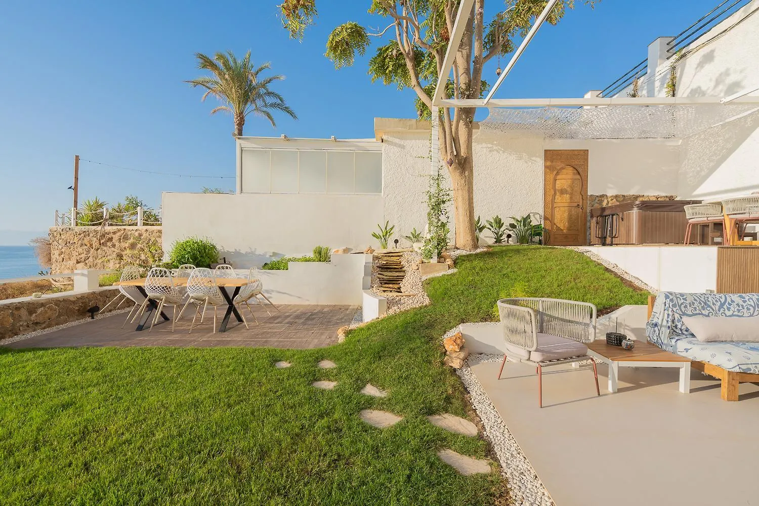 شقة Seaside Tranquility And Urban Luxury - Stylish Duplex In Torremolinos W Jacuzzi