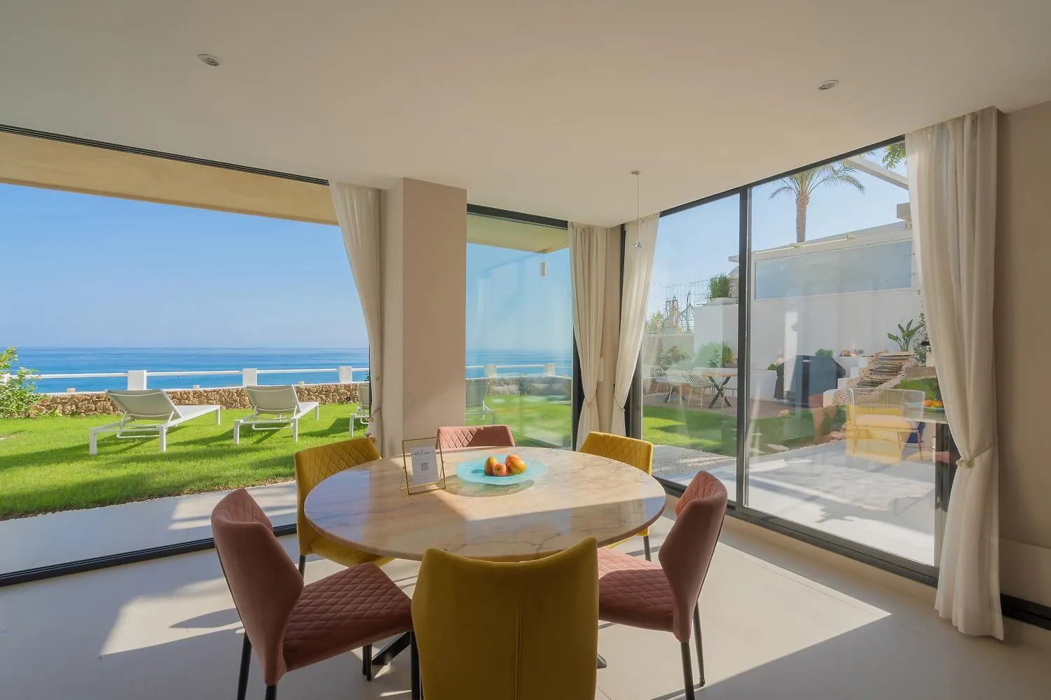 شقة Seaside Tranquility And Urban Luxury - Stylish Duplex In Torremolinos W Jacuzzi